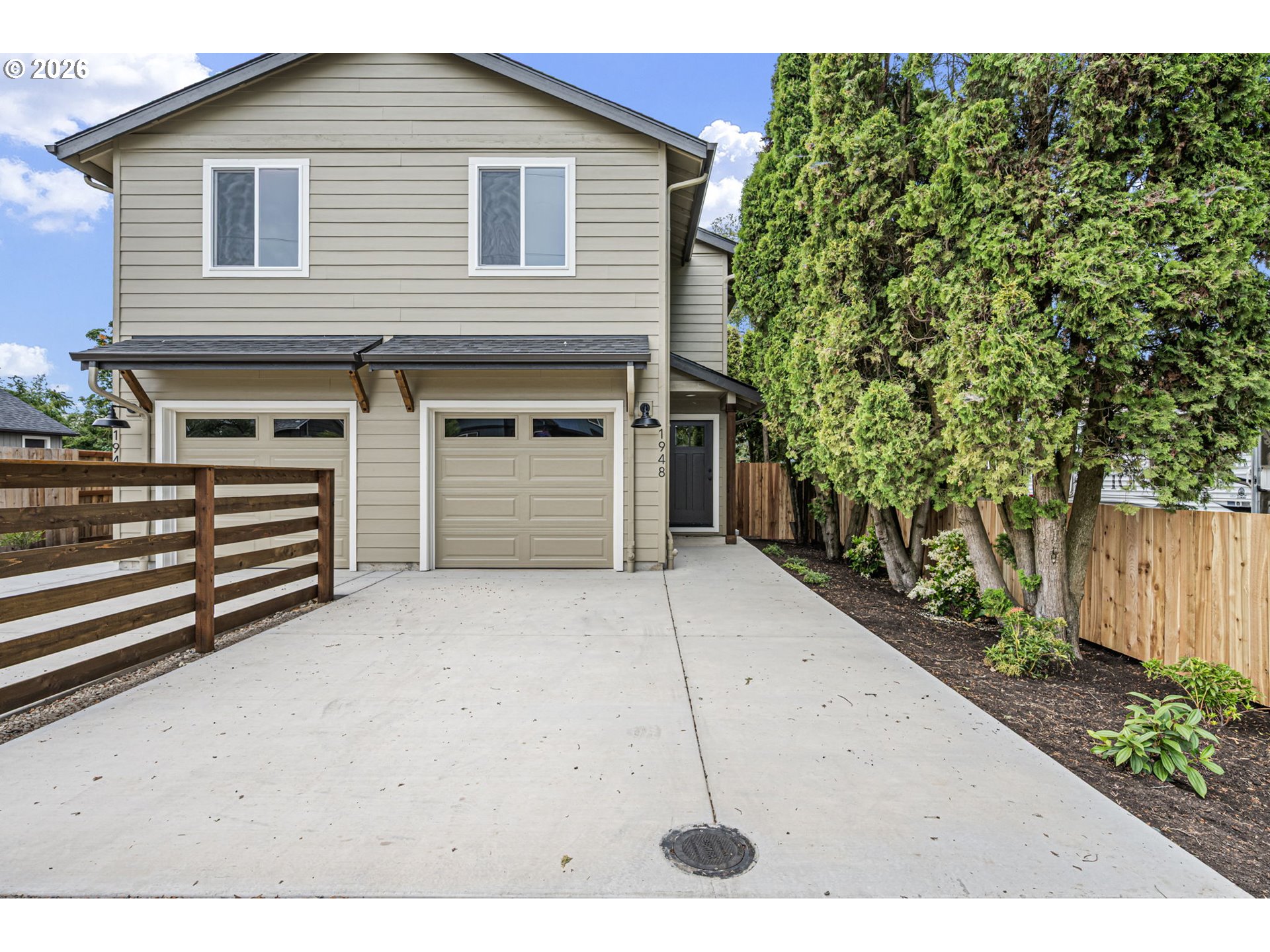 1946 7th Street Springfield, OR 97477 - Photo 4 of 48