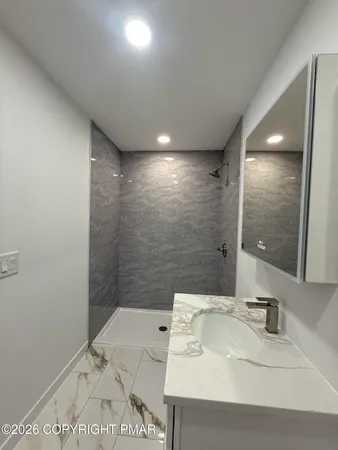 $1,800 | 104 Condor Drive, Unit 1, Tamiment, PA 18371