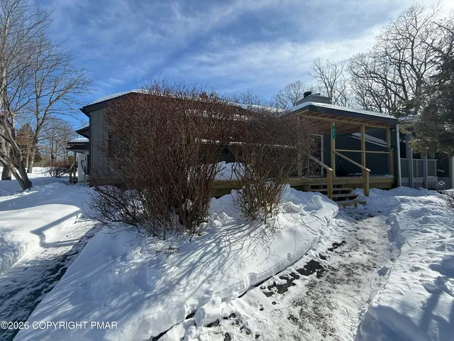 $2,000 | 104 Condor Drive, Unit 1, Tamiment, PA 18371