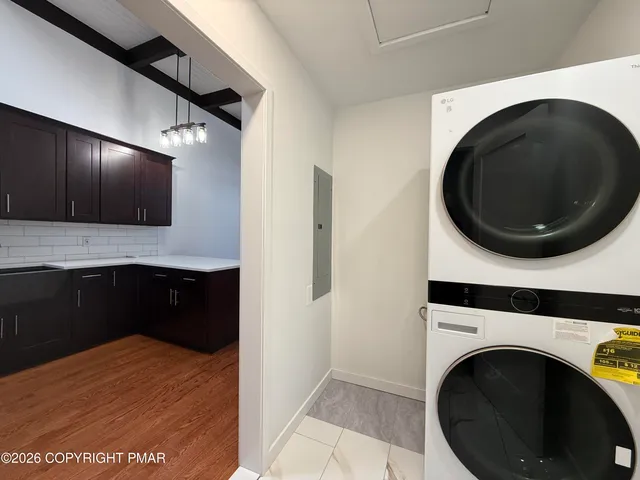 $2,000 | 104 Condor Drive, Unit 1, Tamiment, PA 18371