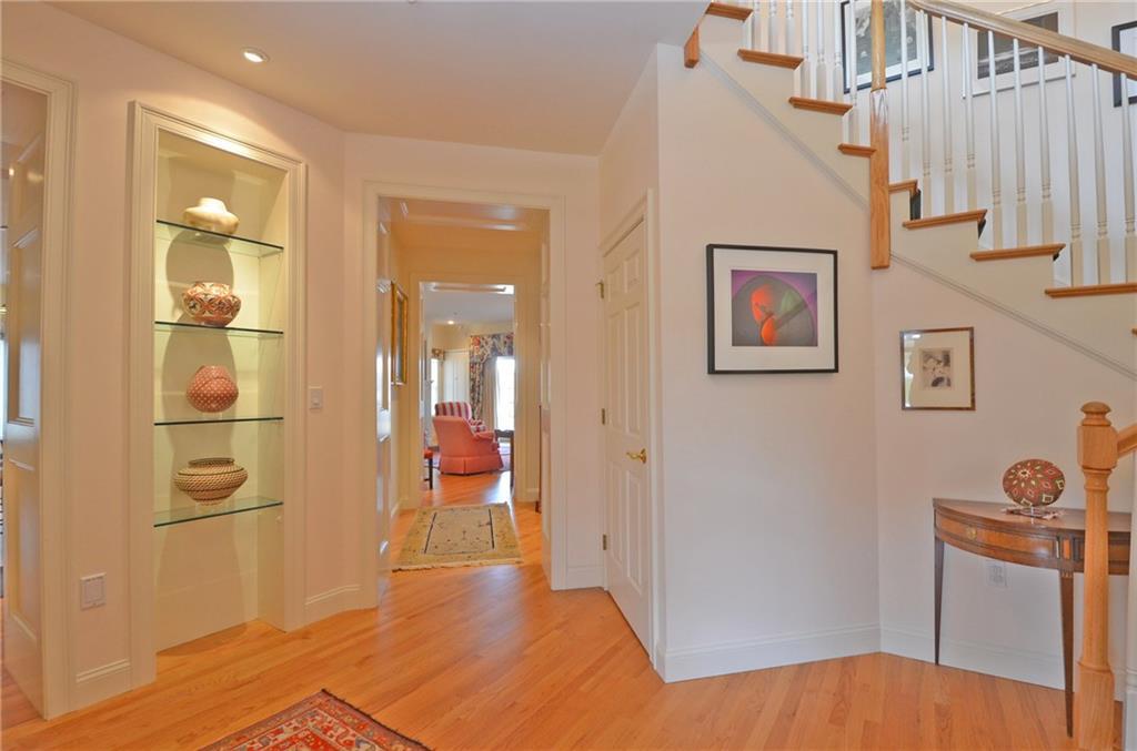 100 Shepard's Cove Road, Unit J2 Kittery, ME 03904 - Photo 10 of 35 Photo