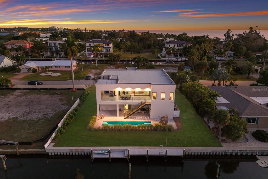 569 Rountree Drive Longboat Key, FL 34228 - Photo 4 of 69 Gallery Image 4