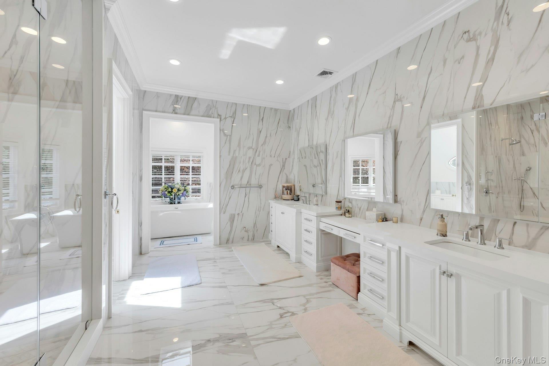 98 Cliff Road Port Jefferson, NY 11777 - Photo 26 of 47