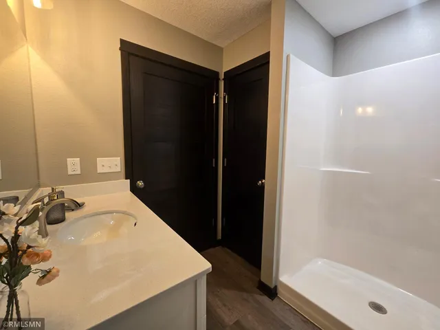 $299,900 | 2024 Essler Drive, St. Peter, MN 56082