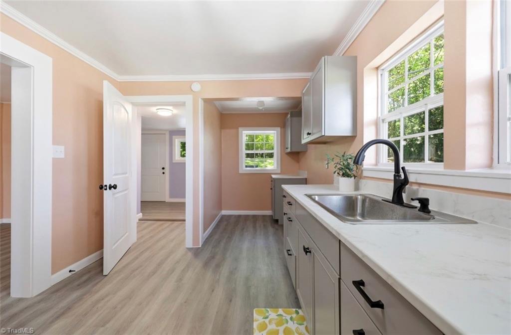 622 South Franklin Road Mount Airy, NC 27030 - Photo 12 of 16