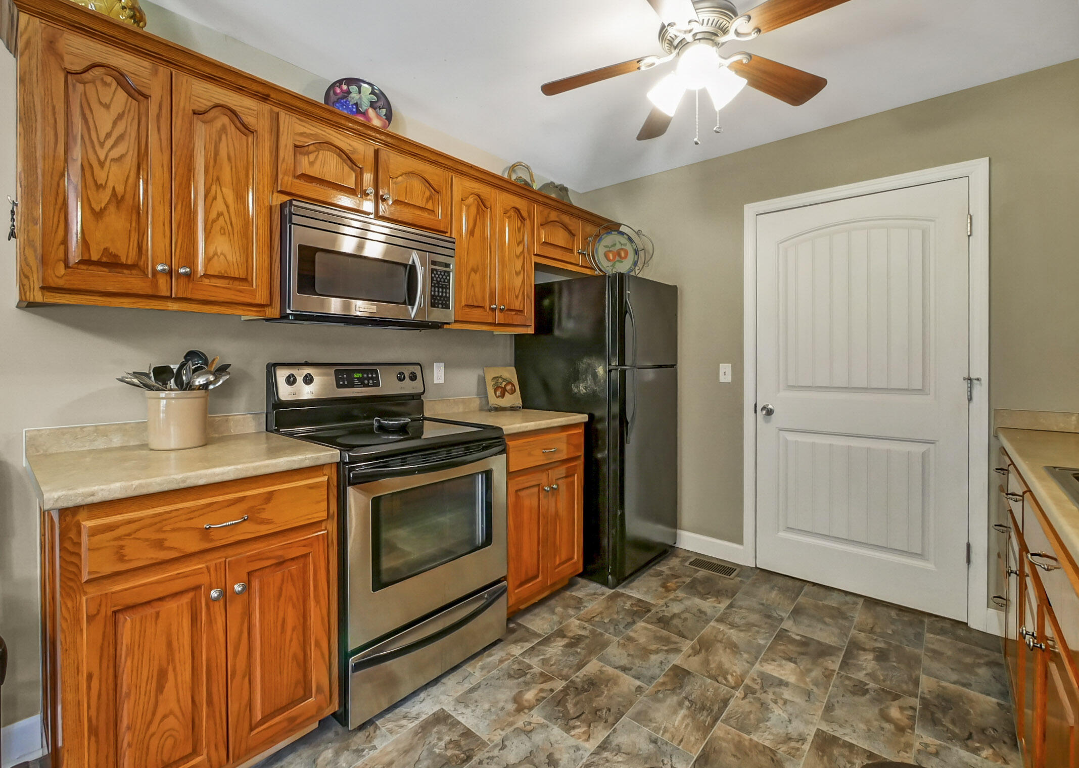 3810 Kellys Ferry Road Chattanooga, TN 37419 - Photo 6 of 31 5-P1720095_6_7_8_9