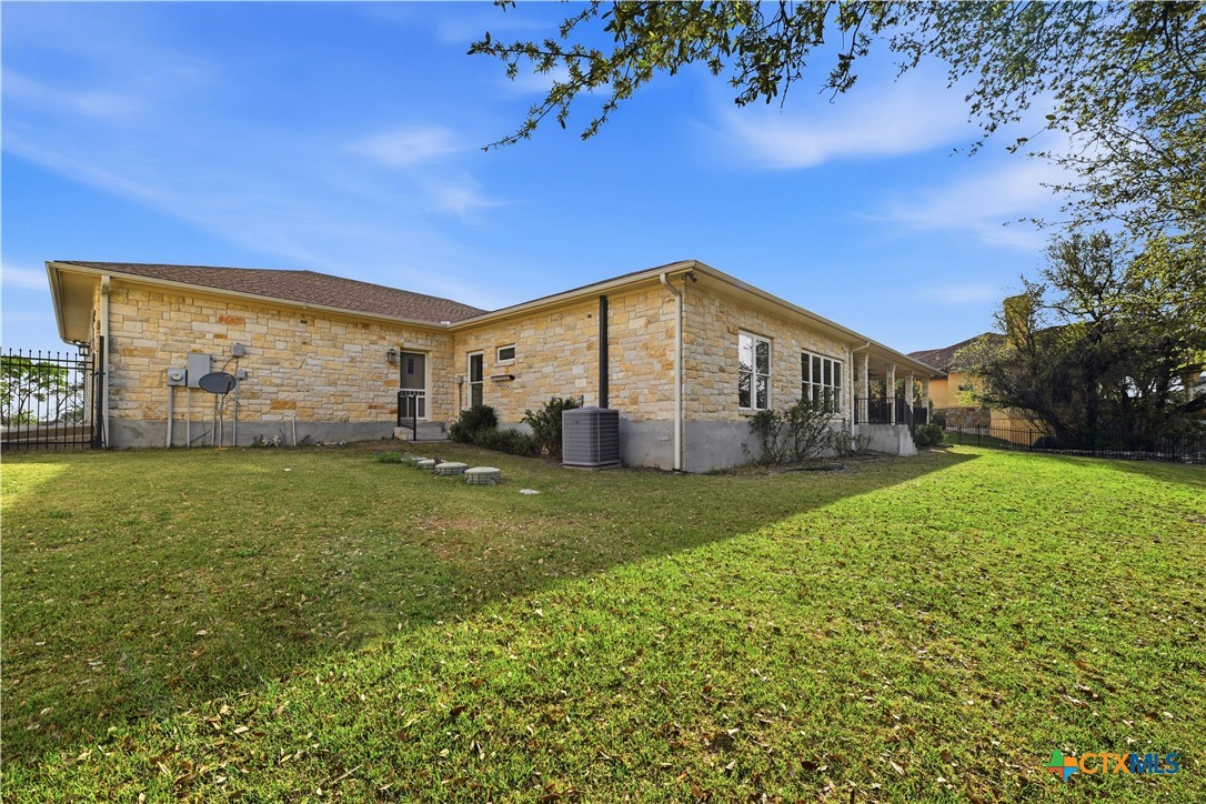 3328 Eagle Ridge Drive Harker Heights, TX 76548 - Photo 40 of 48 a view of an house with backyard and garden