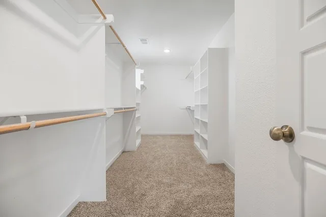 $599,950 | 17165 West 164th Terrace, Olathe, KS 66062