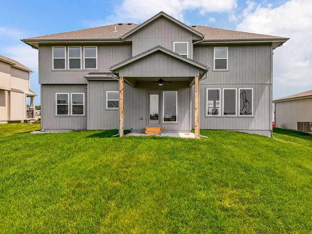 $599,950 | 17165 West 164th Terrace, Olathe, KS 66062