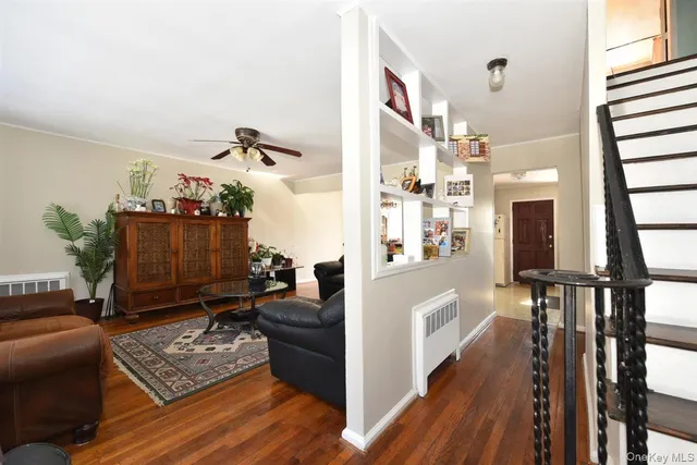 $880,000 | 39 Greentree Road, Mineola, NY 11501