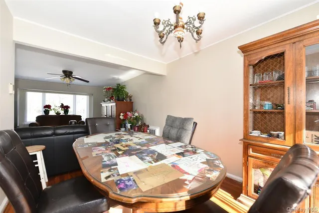 $880,000 | 39 Greentree Road, Mineola, NY 11501