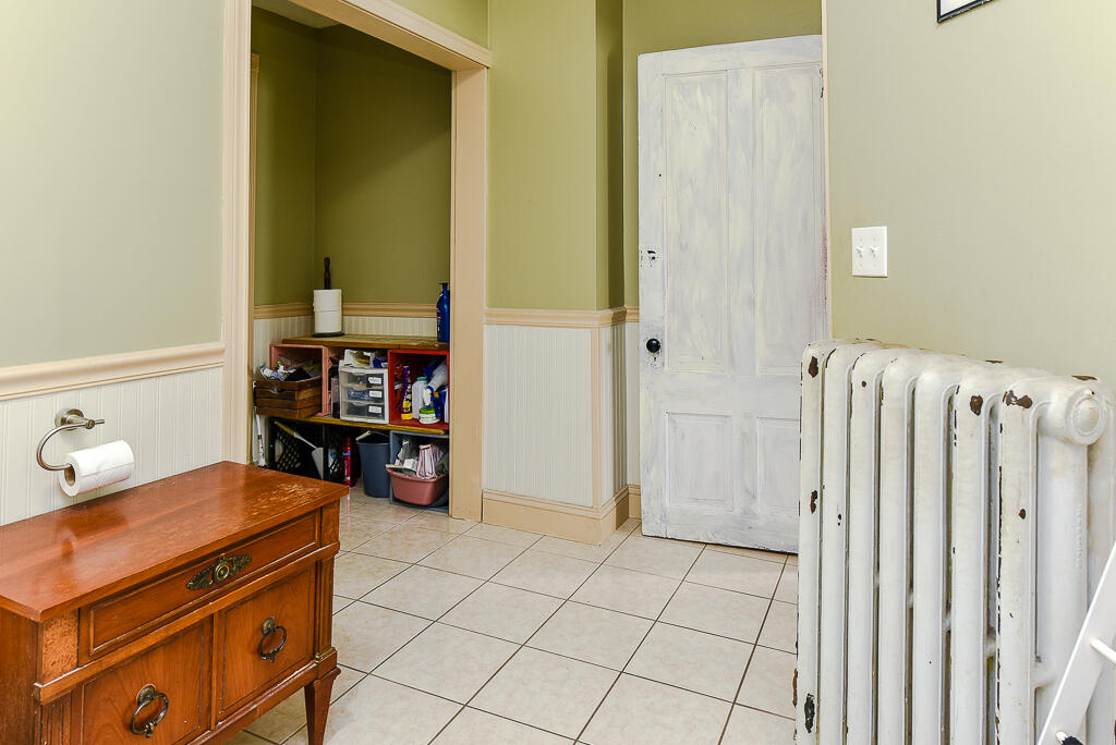 36 High Street Paris, ME 04281 - Photo 15 of 69 36 High St Unit 1 (25 of 28)