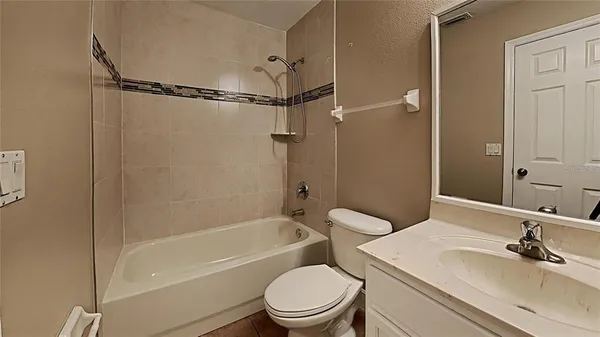 $2,350 | Undisclosed Address, Orlando, FL 32828