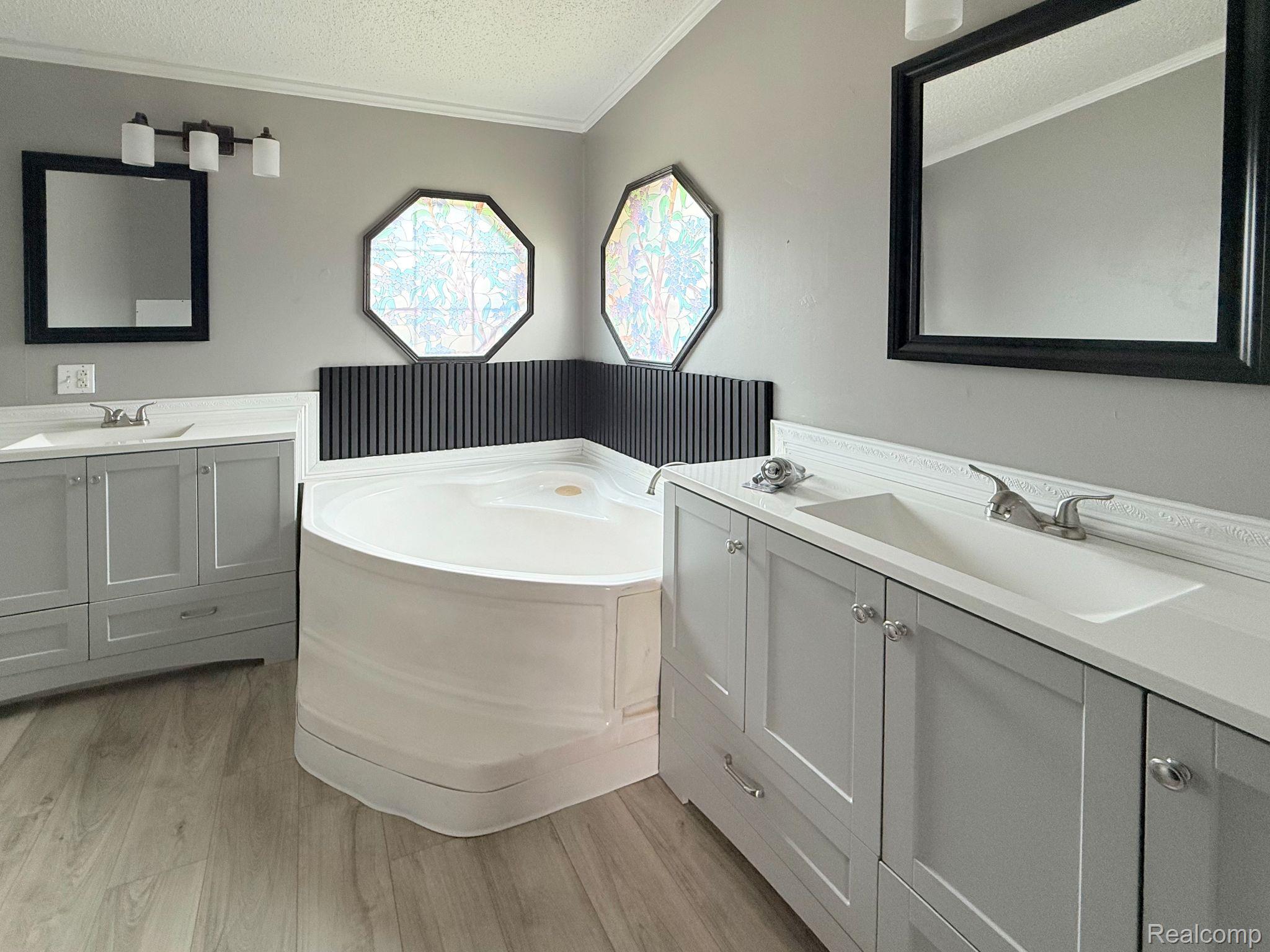 6255 Telegraph Road, Unit 214 Erie, MI 48133 - Photo 19 of 32 IMG_0840.JPG