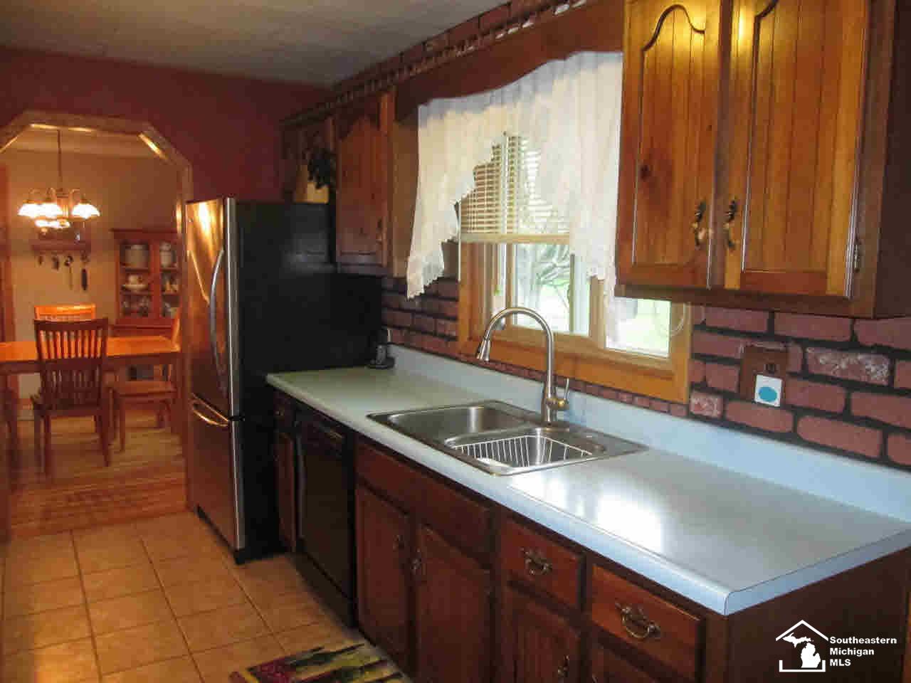 8829 Crabb Road Temperance, MI 48182 - Photo 12 of 25 Kitchen