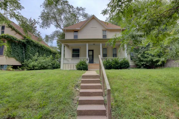 $125,000 | 1930 North Myrtle Street, Davenport, IA 52804