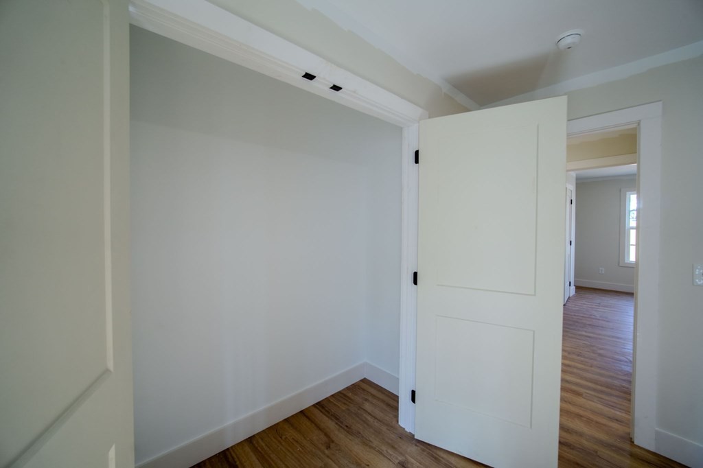 478 Hickory Lane Sparta, TN 38583 - Photo 30 of 43 a view of a room with wooden floor