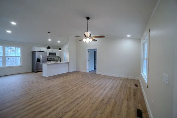 $284,998 | 478 Hickory Lane, Sparta, TN 38583