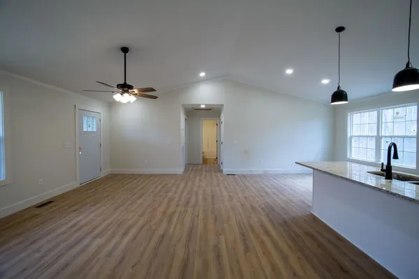 $284,998 | 478 Hickory Lane, Sparta, TN 38583