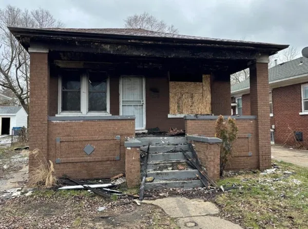 $27,000 | 229-231 West 37th Avenue, Gary, IN 46408