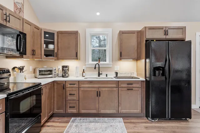 $379,000 | 2660 Highway 16, Albany, NH 03818