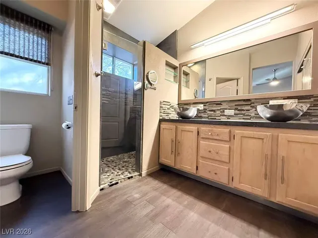 $2,200 | 3285 Cooper Creek Drive, Henderson, NV 89074