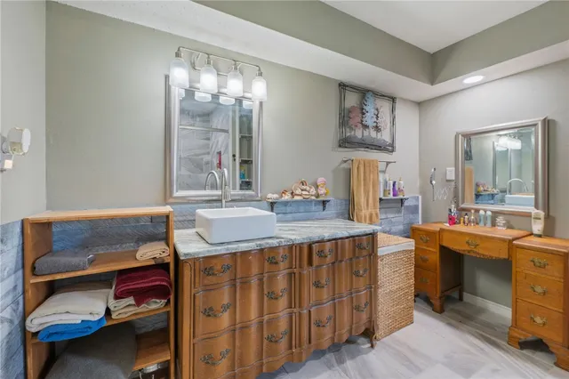 $625,000 | 20321 Highway 90 N Bedias Tx 77831 North, Bedias, TX 77831