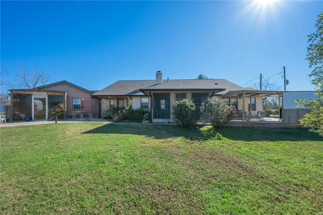 $625,000 | 20321 Highway 90 N Bedias Tx 77831 North, Bedias, TX 77831