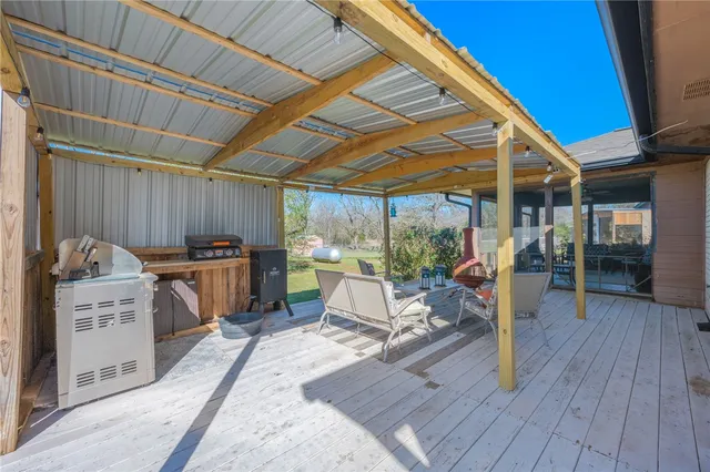 $625,000 | 20321 Highway 90 N Bedias Tx 77831 North, Bedias, TX 77831
