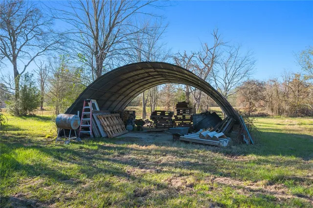 $625,000 | 20321 Highway 90 N Bedias Tx 77831 North, Bedias, TX 77831