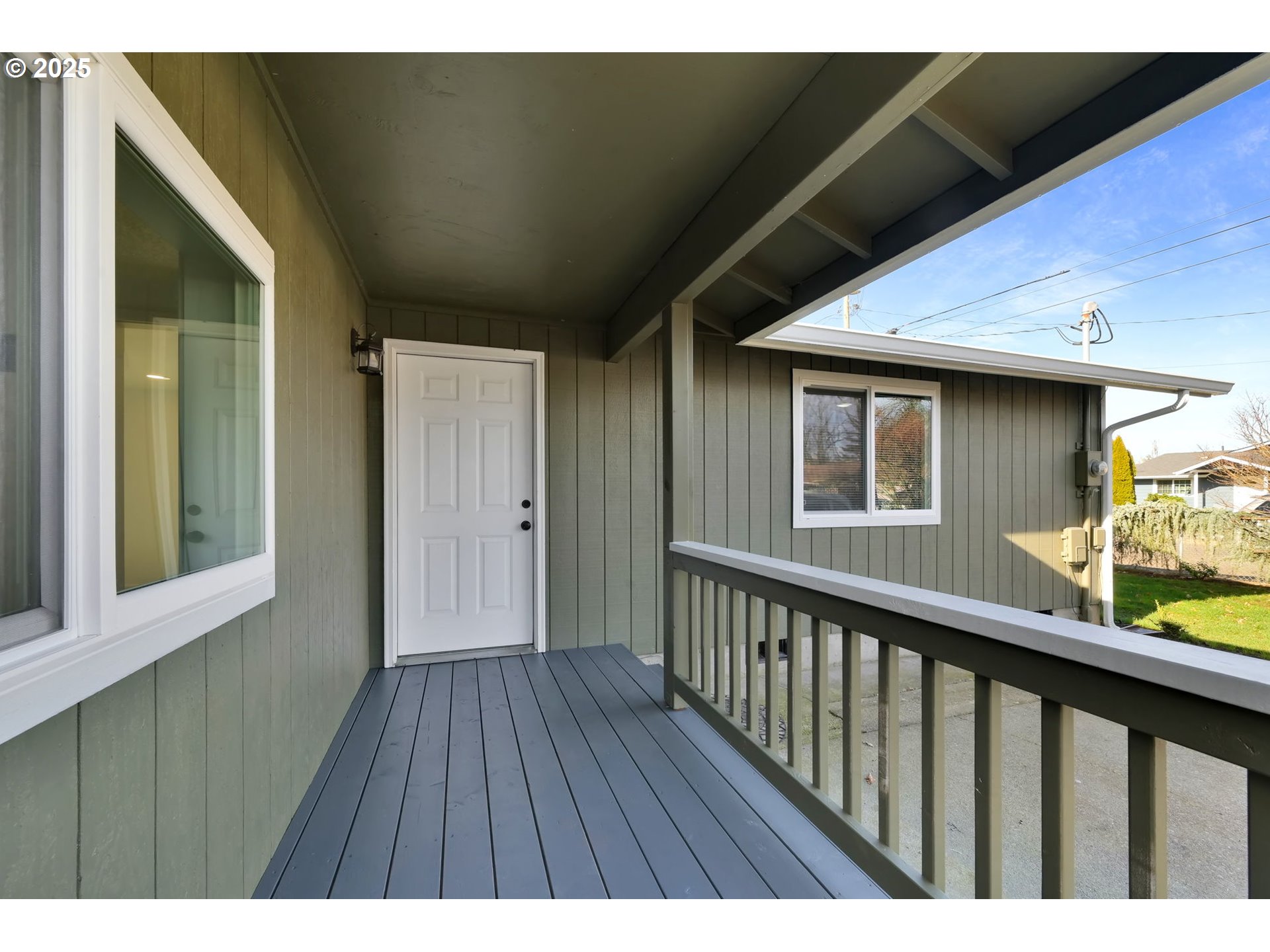 1899 Scott Road Springfield, OR 97477 - Photo 31 of 36 a view of balcony with wooden floor