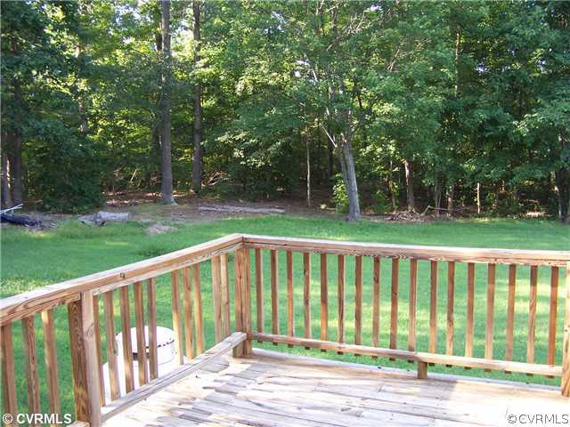 9906 Sandy Ridge Road Hopewell, VA 23860 - Photo 8 of 10 View