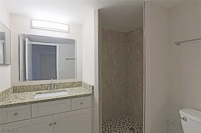 $1,200 | 5329 Summerlin Road, Unit 2915, Fort Myers, FL 33919