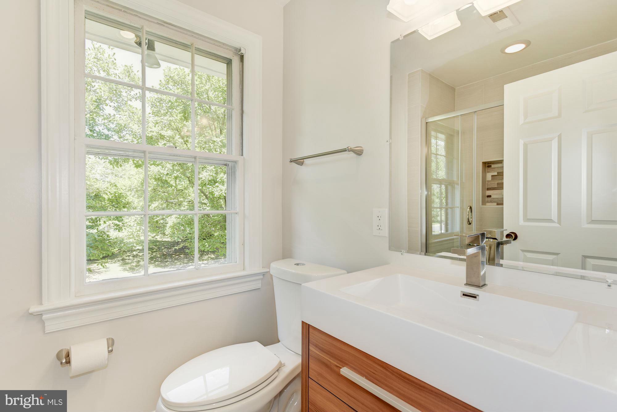 6000 Lenox Road Bethesda, MD 20817 - Photo 26 of 29 Bath