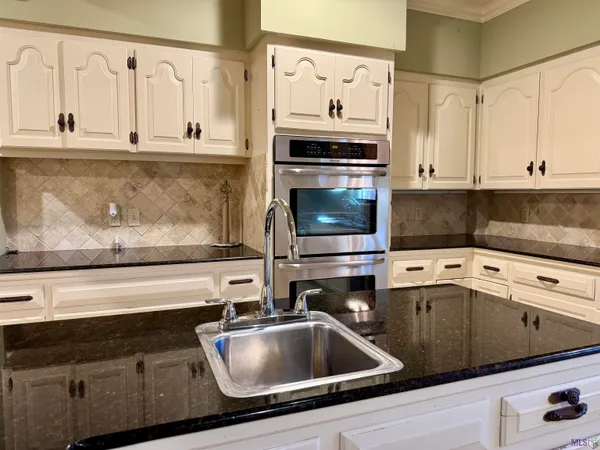 $550,000 | 814 Spruce Street, Morgan City, LA 70380