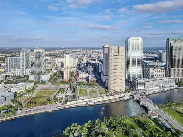 $879,000 | 777 North Ashley Drive, Unit 2613, Tampa, FL 33602