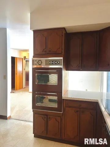 $199,900 | 44 Locksley Lane, Springfield, IL 62704