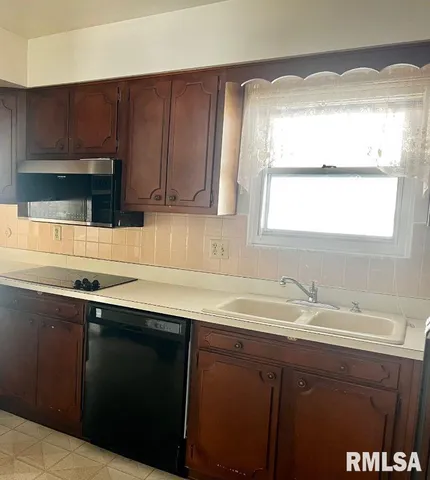 $199,900 | 44 Locksley Lane, Springfield, IL 62704