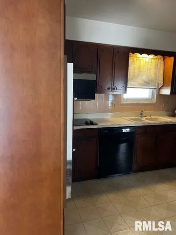 $199,900 | 44 Locksley Lane, Springfield, IL 62704