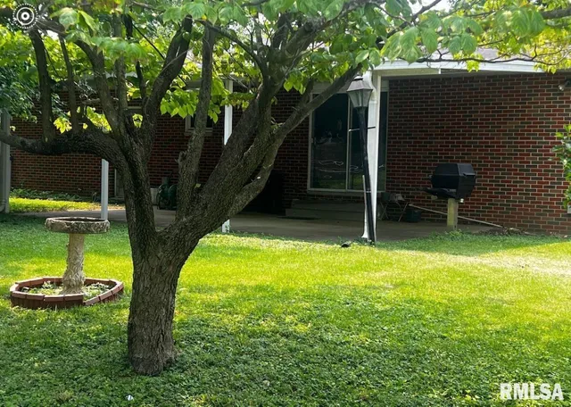 $199,900 | 44 Locksley Lane, Springfield, IL 62704