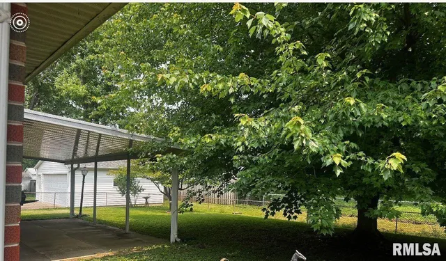 $199,900 | 44 Locksley Lane, Springfield, IL 62704