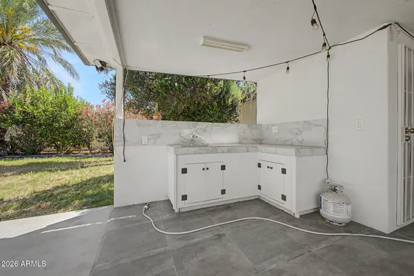 $730,000 | 702 West Rose Lane, Phoenix, AZ 85013
