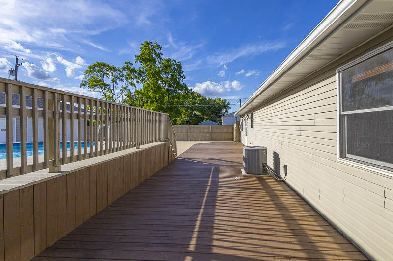 722 Capitol Road Valparaiso, IN 46385 - Photo 26 of 36 800x533