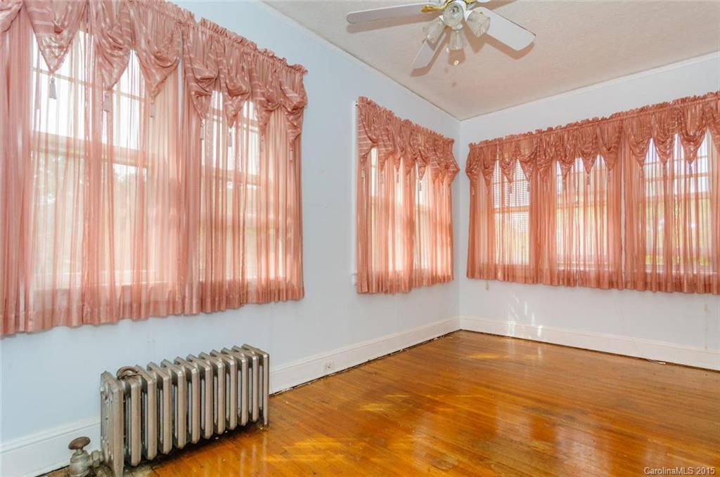 149 Brevard Road Asheville, NC 28806 - Photo 5 of 24 Gallery Image 5