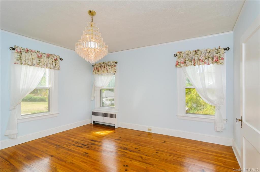149 Brevard Road Asheville, NC 28806 - Photo 6 of 24 Gallery Image 6