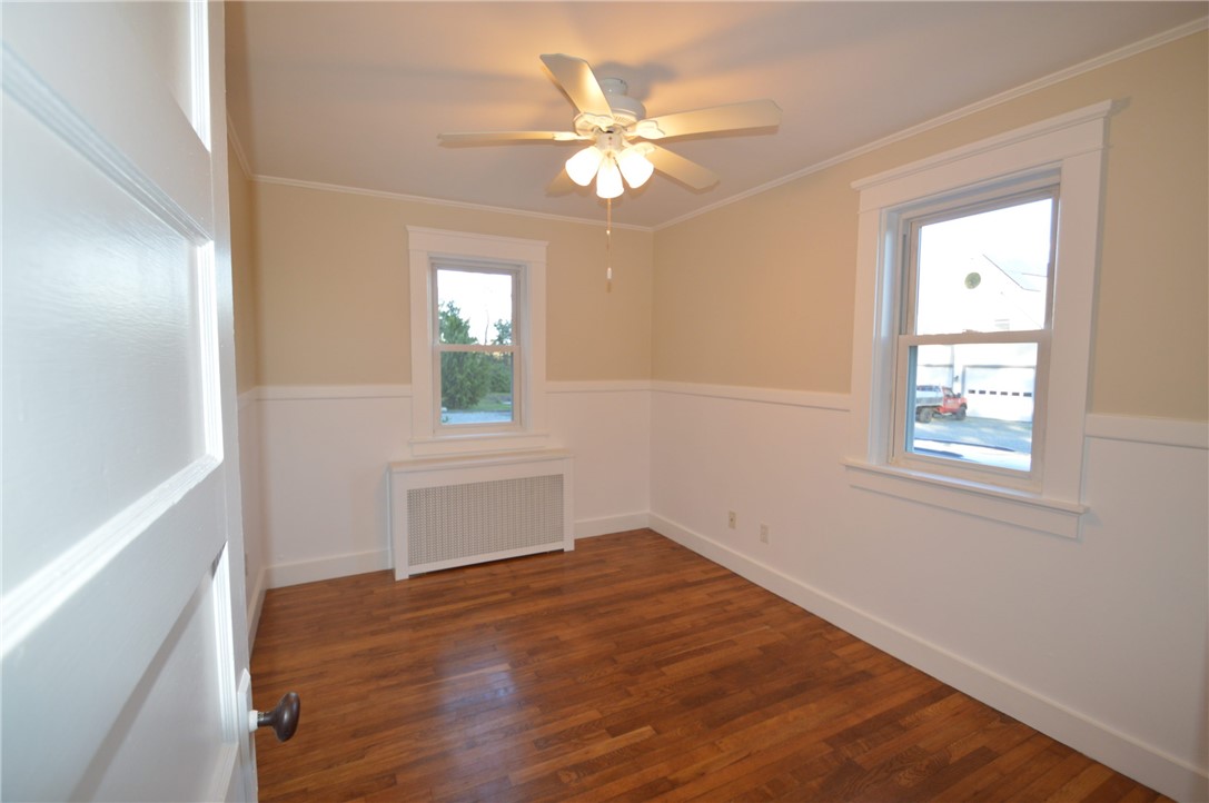 412 Mitchell's Lane Middletown, RI 02842 - Photo 12 of 21