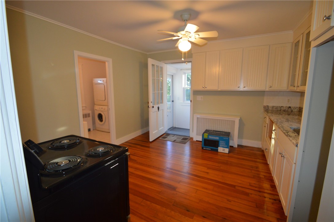 412 Mitchell's Lane Middletown, RI 02842 - Photo 5 of 21