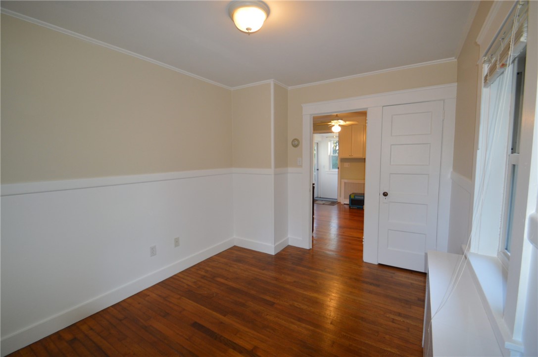 412 Mitchell's Lane Middletown, RI 02842 - Photo 9 of 21