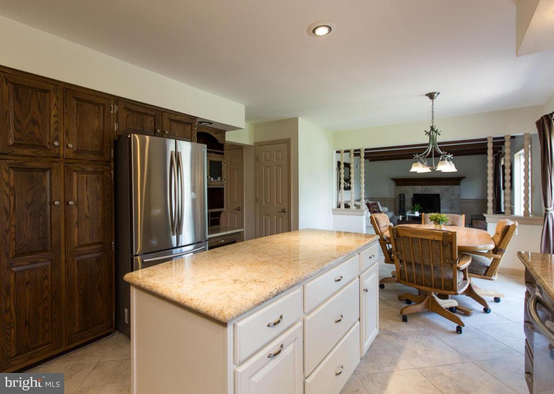 215 Farmstead Lane Lititz, PA 17543 - Photo 14 of 71