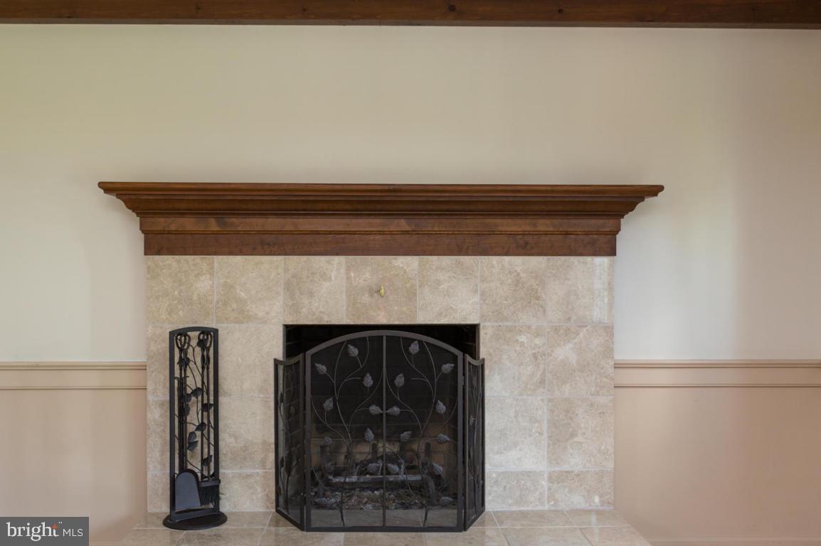 215 Farmstead Lane Lititz, PA 17543 - Photo 21 of 71